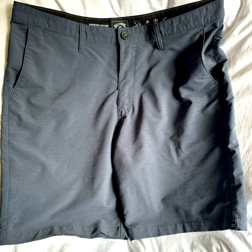 Men’s Billabong Adventure Division shorts, size 36